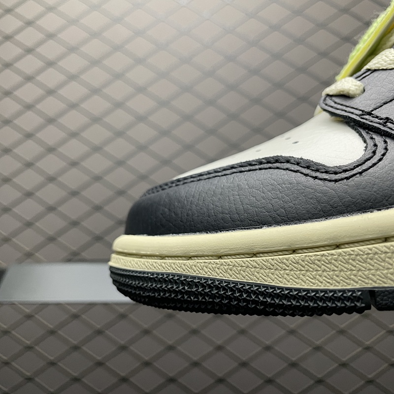 Aj1 Low · 5
