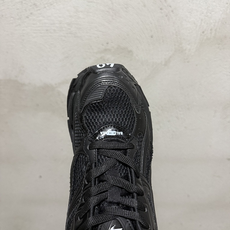 Balenciaga Runner Led 8