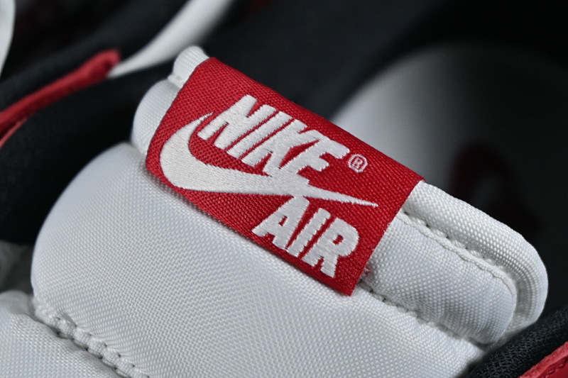Pk Aj1 Low 2025 Chicago 6