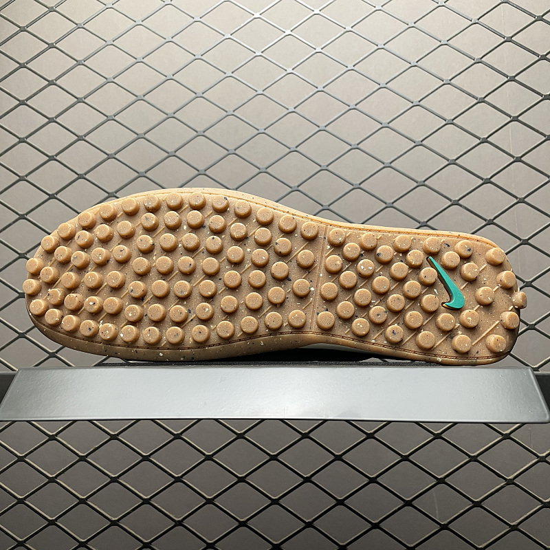 Jacquemus X Nk Moon Shoe Sp 5