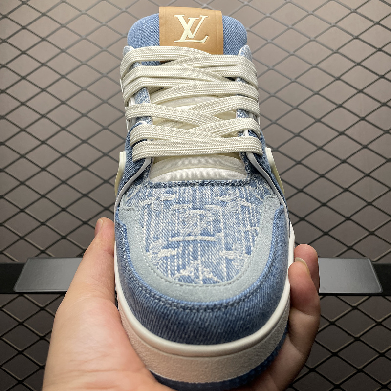 Trainer