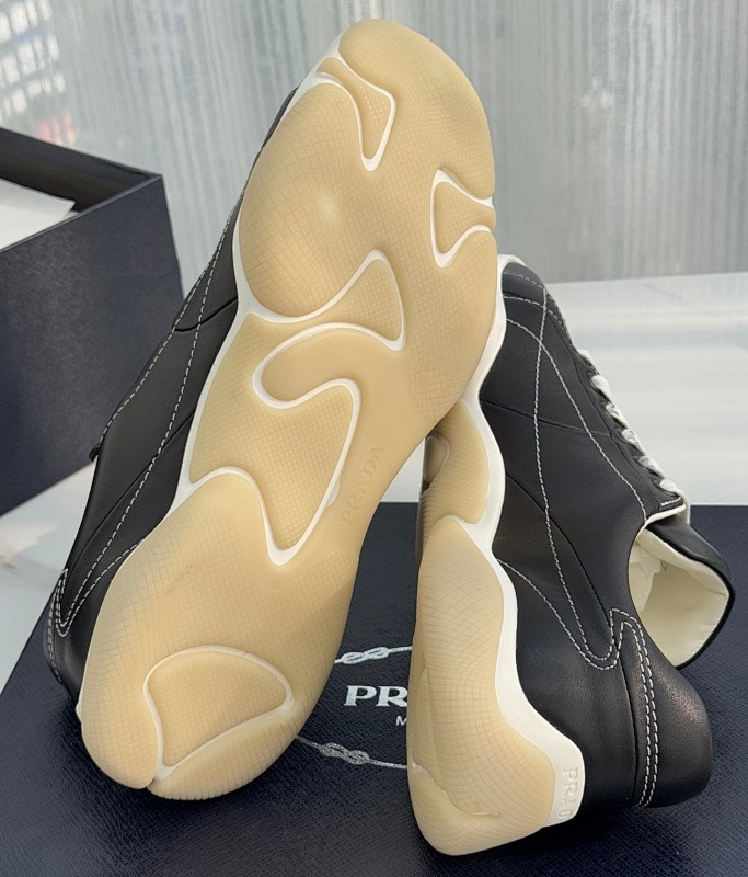 Prada 8