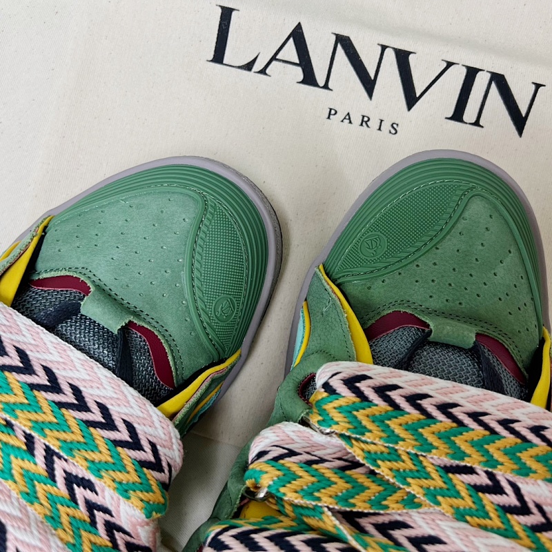 Lanvin · 4