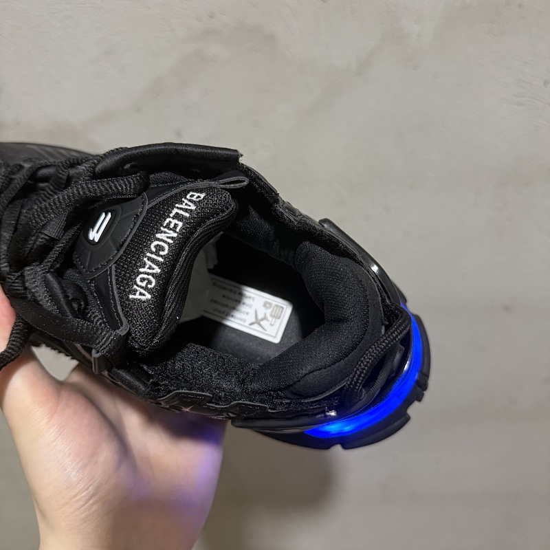 Balenciaga Runner Led 3