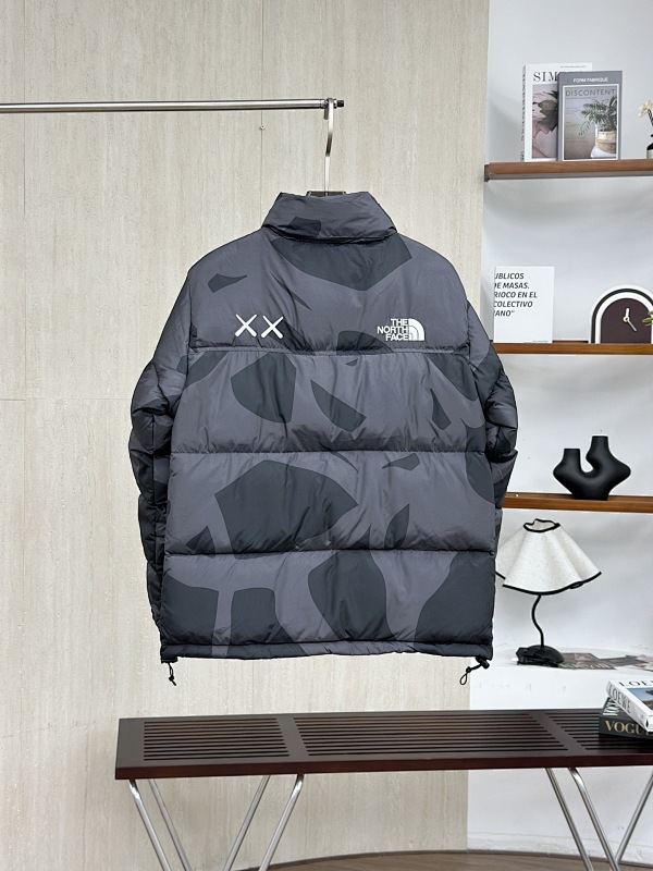 Tnf Kaws 12