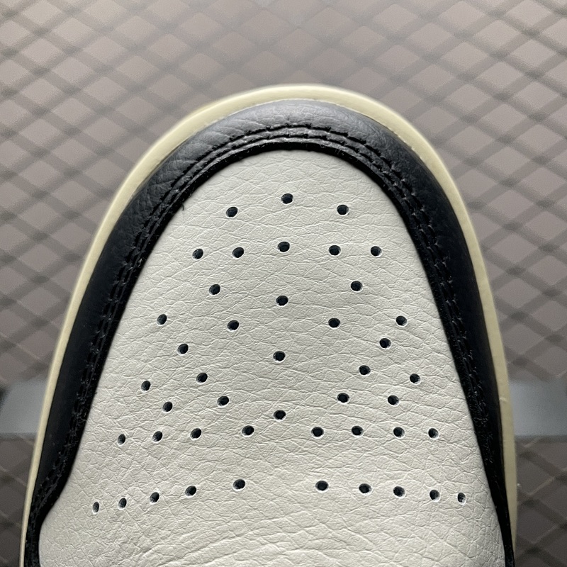 Aj1 Low · 2