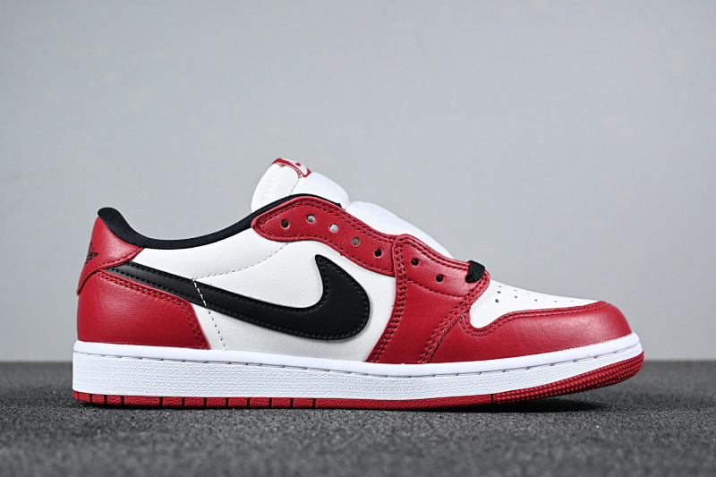 Pk Aj1 Low 2025 Chicago 9