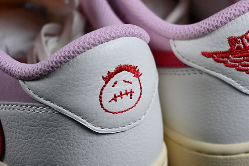Jordan 1 Sneakers 4