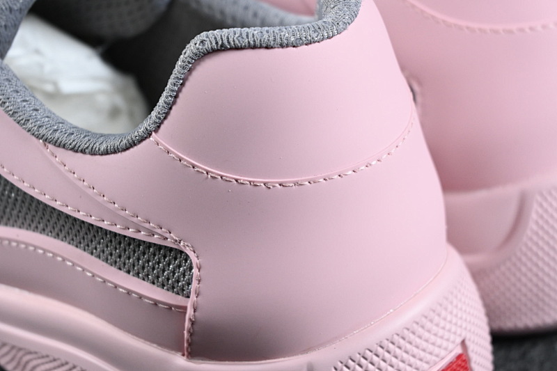 Prada 9