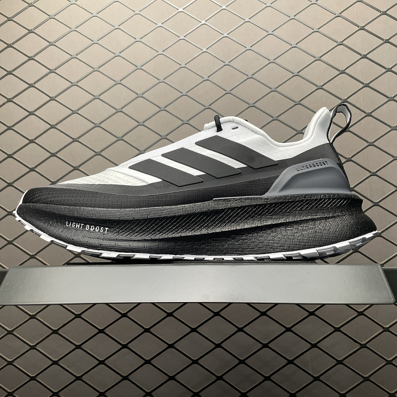Adidas Ultra Boost 5.0 2