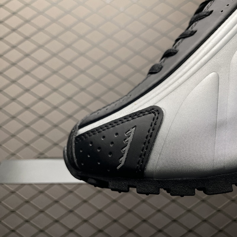 Nk Shox R4 3