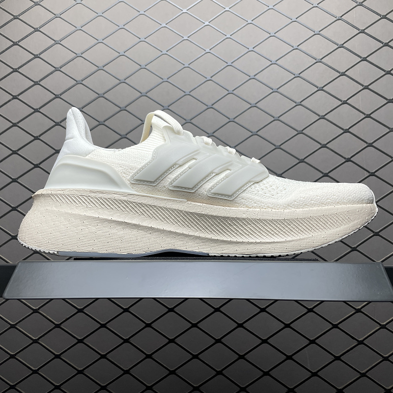 Adidas Ultra Boost 5.0 11