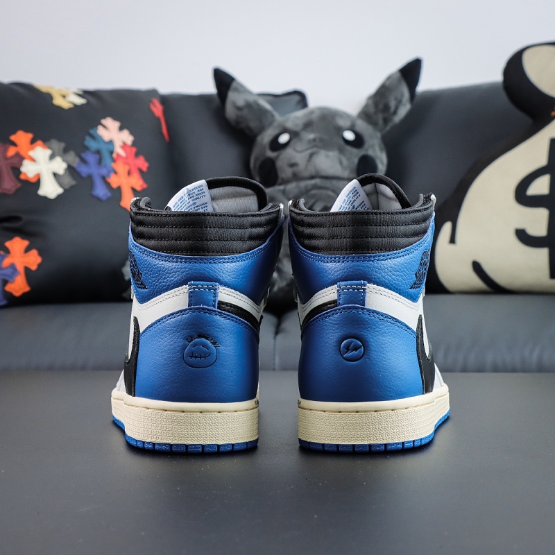 TS AJ1 8