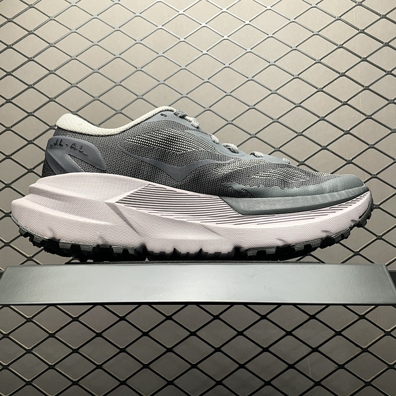 Hoka Mafate X · 4