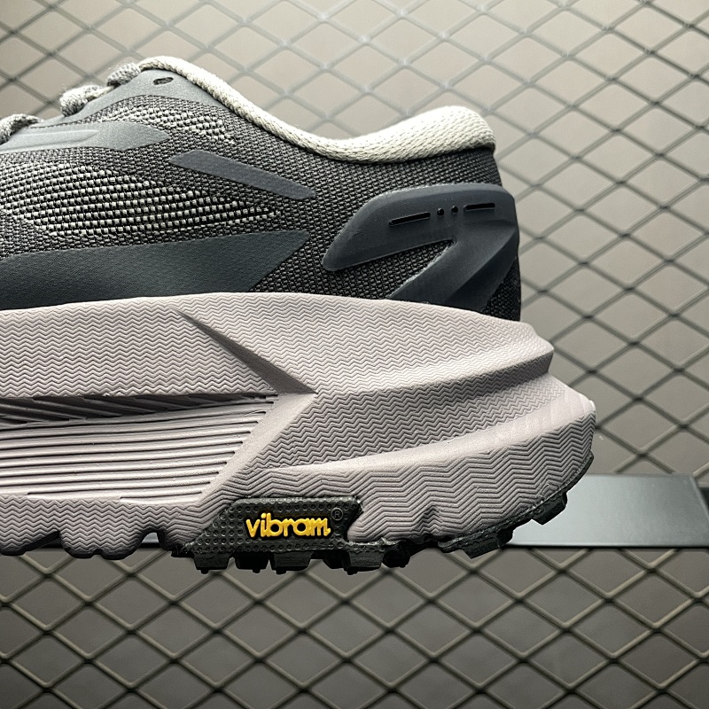 Hoka Mafate X · 5