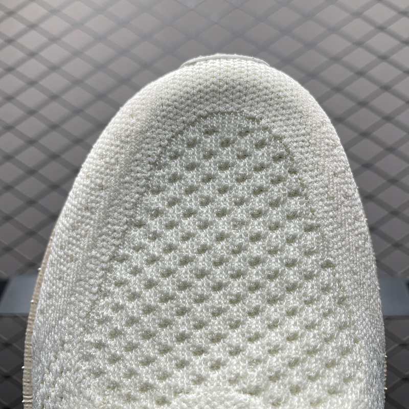 Adidas Ultra Boost 5.0 7