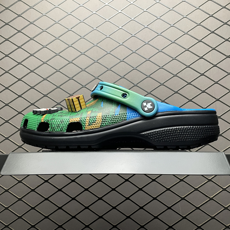 Crocs · 6