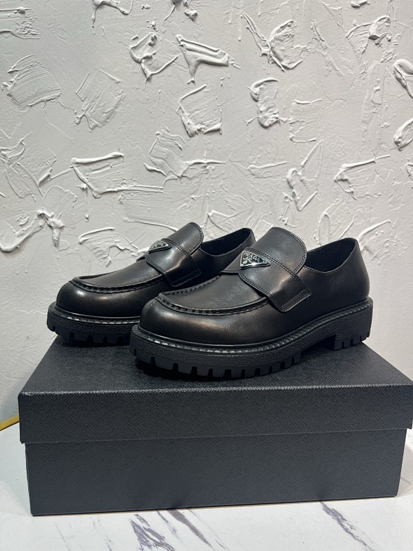 Prada 7