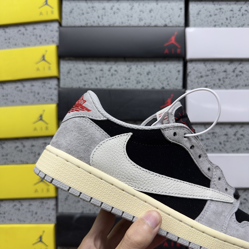Jordan 1 Sneakers 7