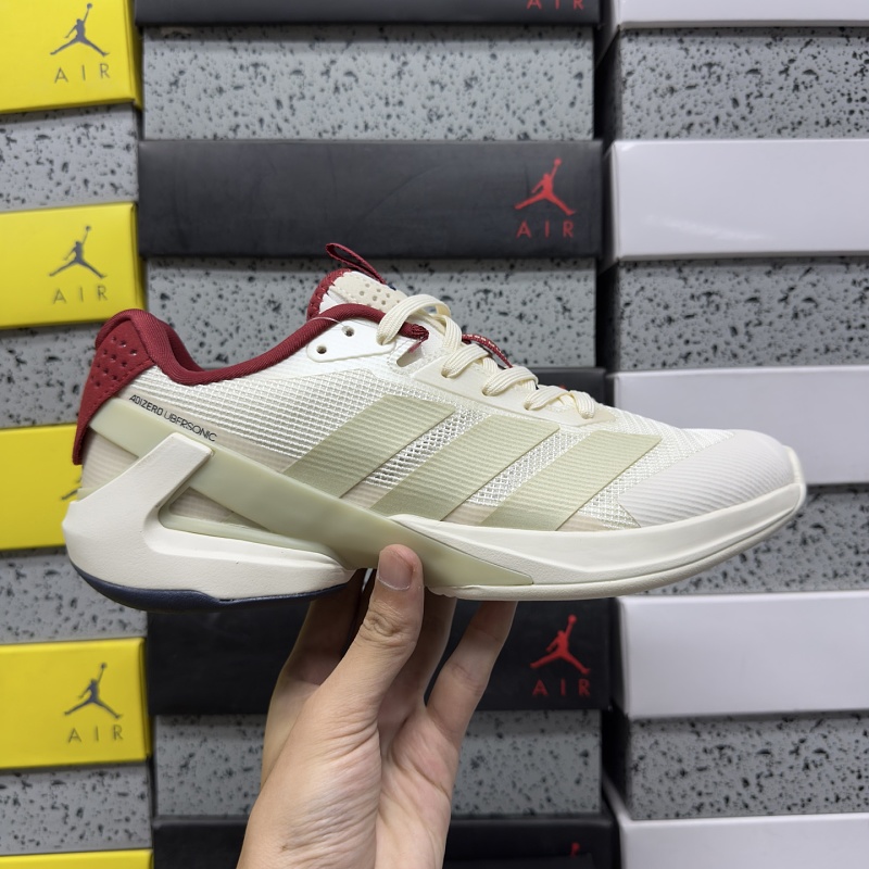 Adizero Ubersonic 5 M 8