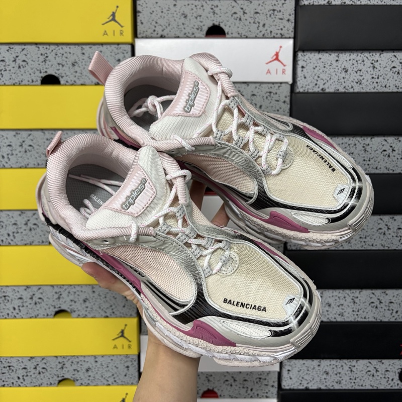 Triple S.2 Triple S 2 6800 · 2