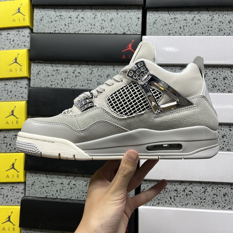 Air Jordan 4 001
