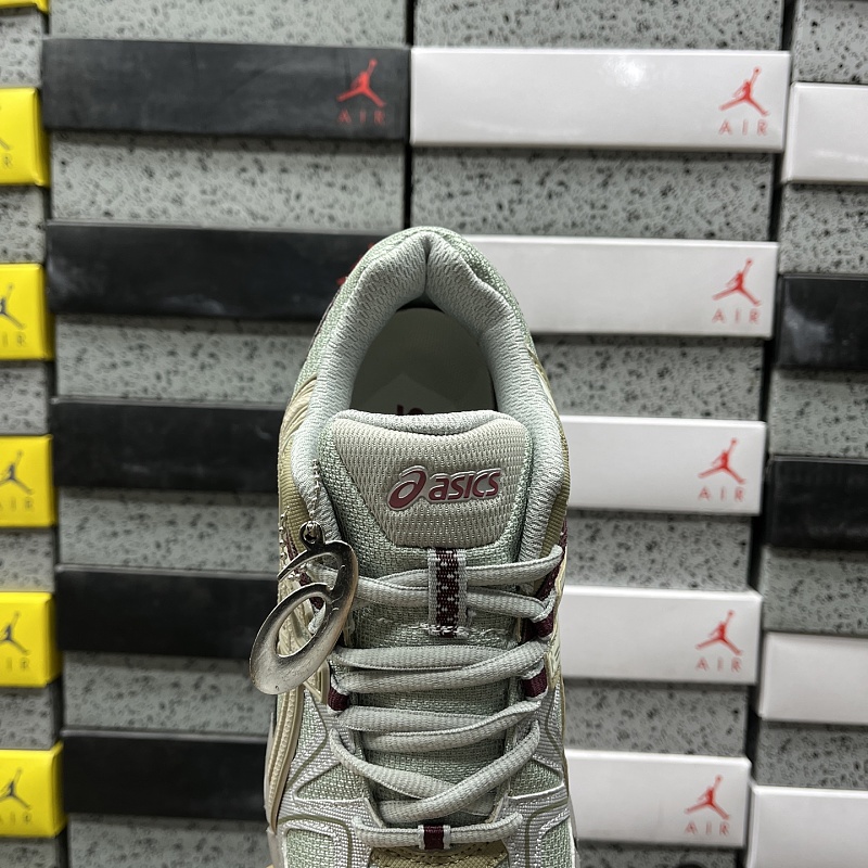 Gel-Kahana 8 1011B109-025 5