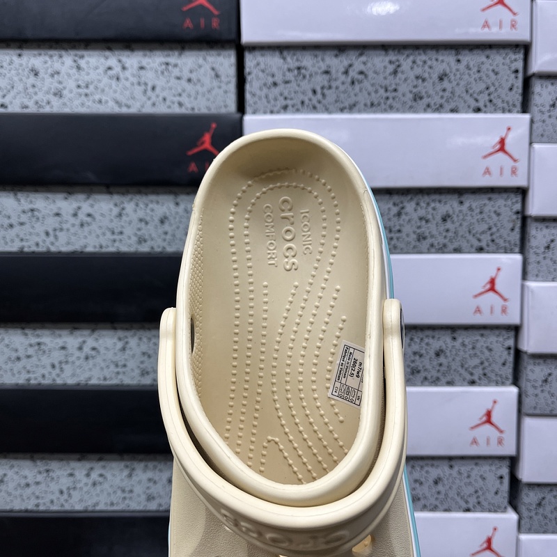Crocs M4-m11 · 5
