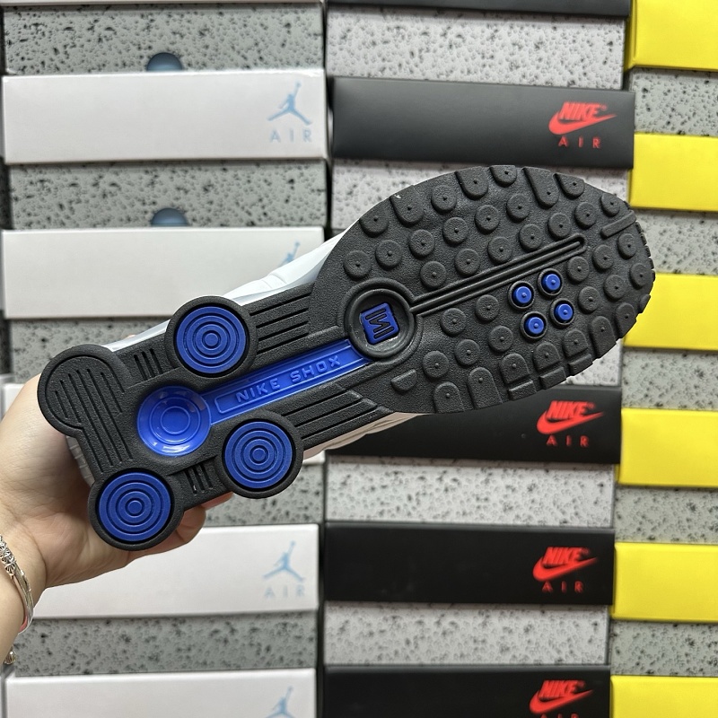 Shox R4 · 2