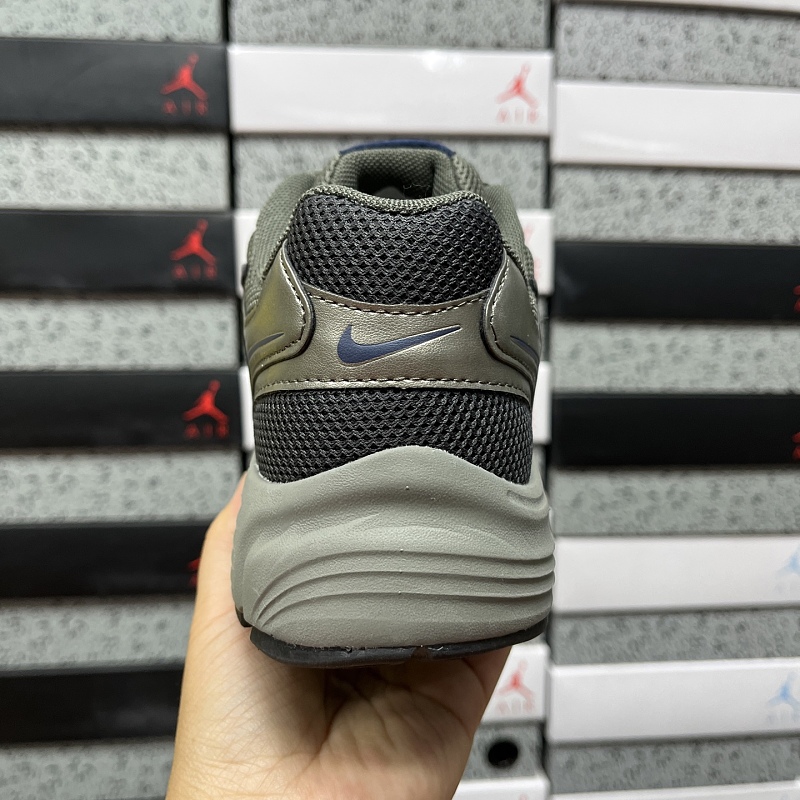 Nike Vomero 3