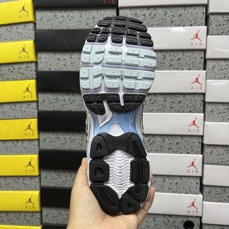 Air Max Moto 2K 4