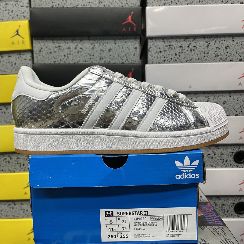 Superstar Ii 8