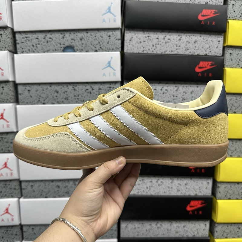 Gazelle Indoor 8