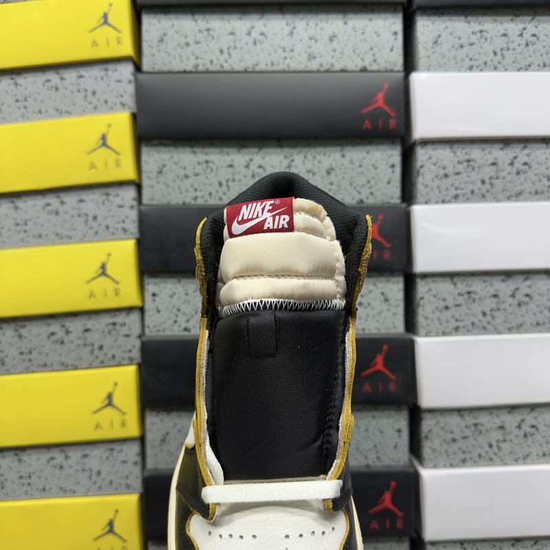 Jordan 1 Sneakers 4