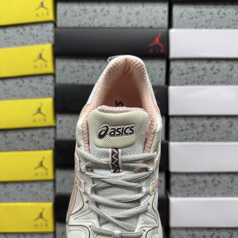 Gel-Kahana 8 1012A978-102 · 4