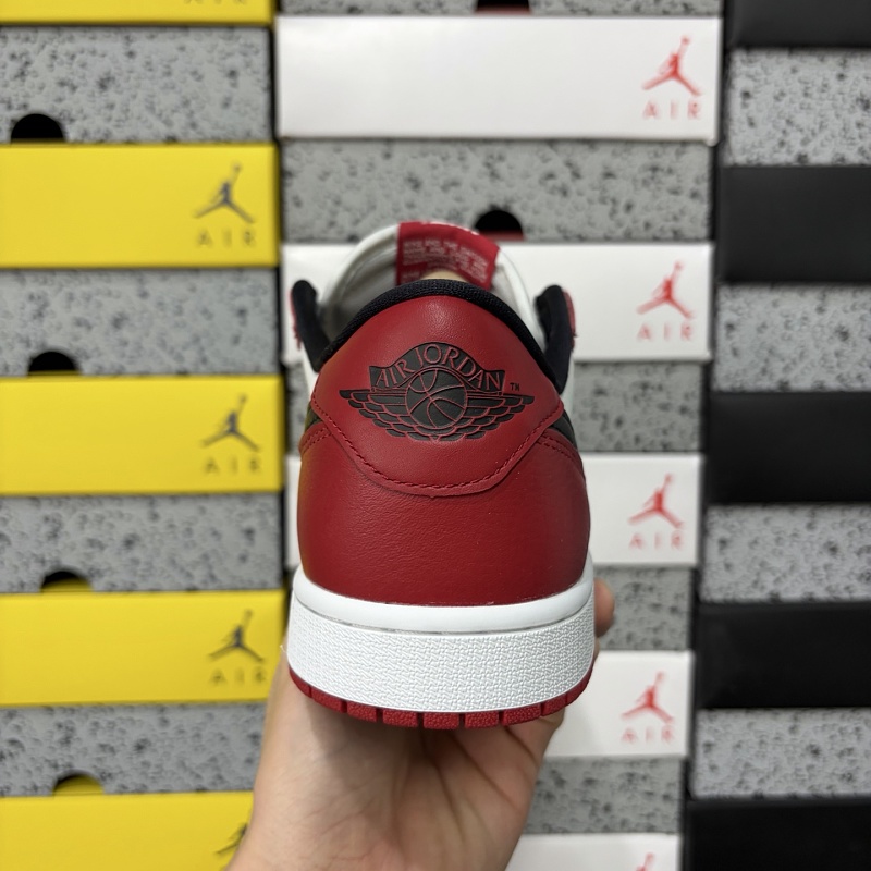 Jordan 1 Sneakers 6