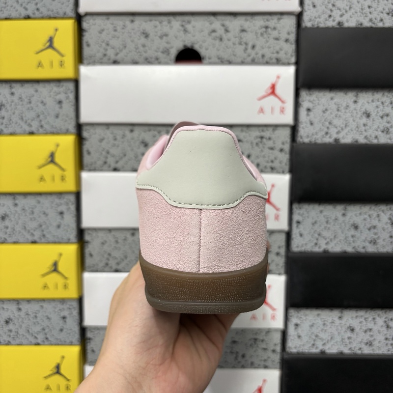 Gazelle Indoor 4