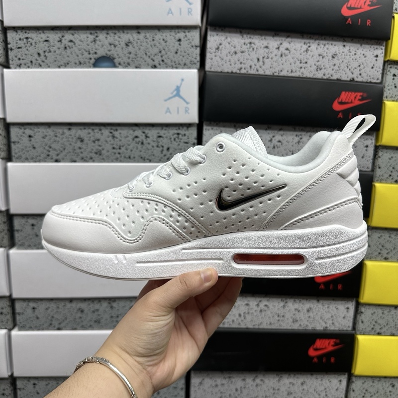 Air Max 1 8