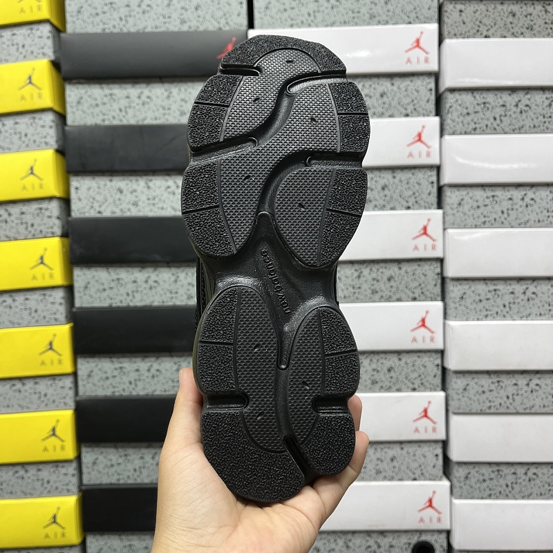 New Balance 603 Sneakers · 4