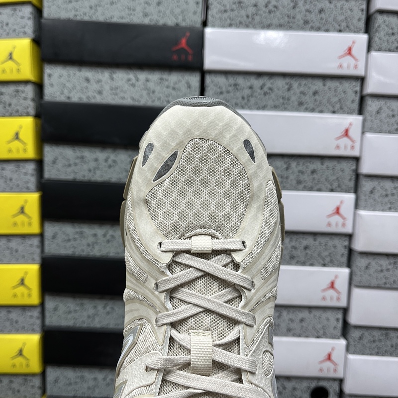 New Balance 1890 Sneakers · 5