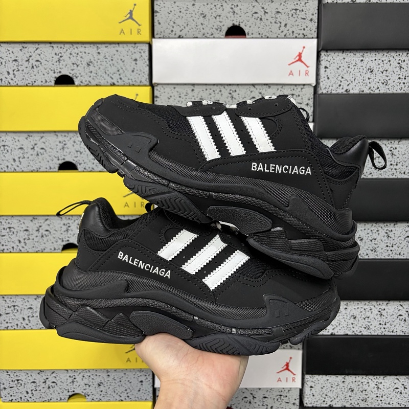 Triple S 1090 · 3
