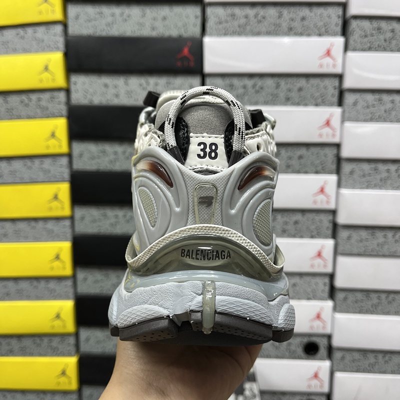 Runner7.5 9012 · 6