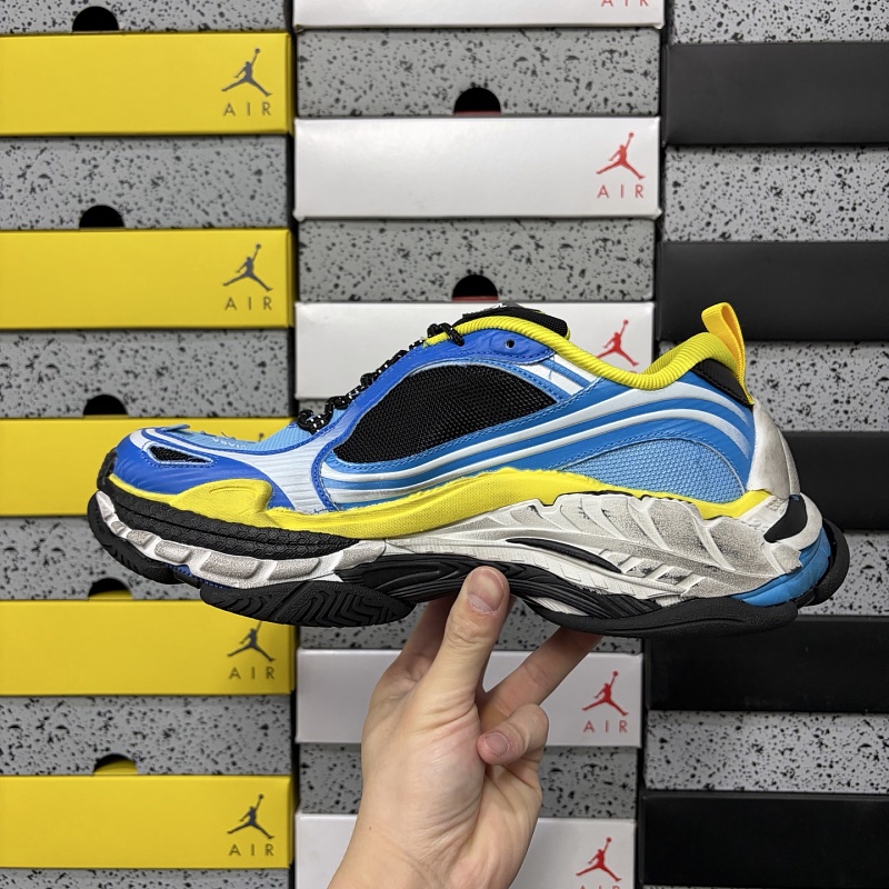 Triple S.2 Triple S 2 4497 · 4
