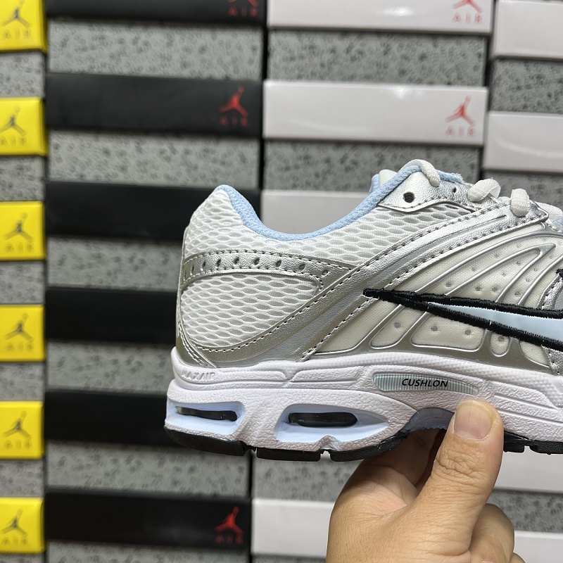 Air Max Moto 2K 7