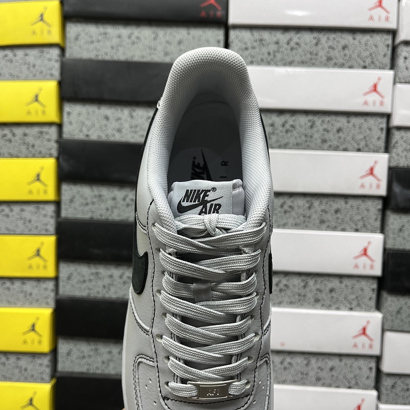 Air Force 1 · 5