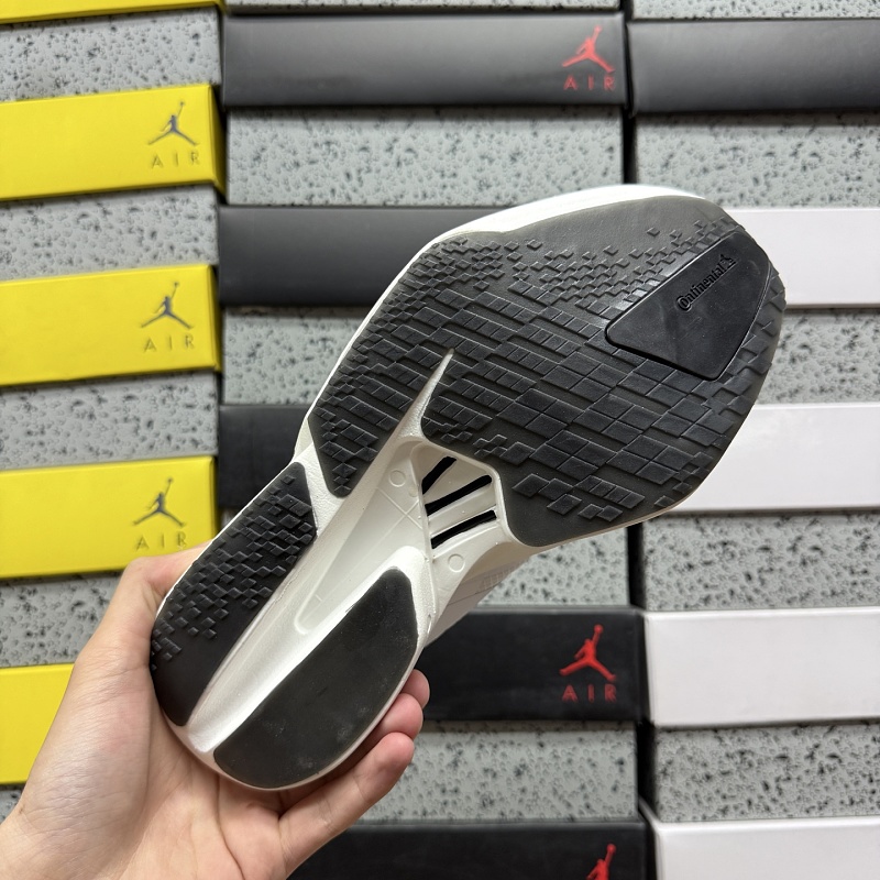 Adizero Adios 4M