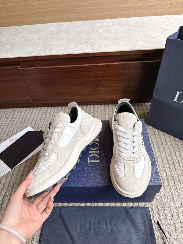 Casual Squash Sneaker · 5