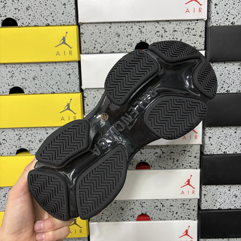 Triple S.2 Triple S 2 · 5