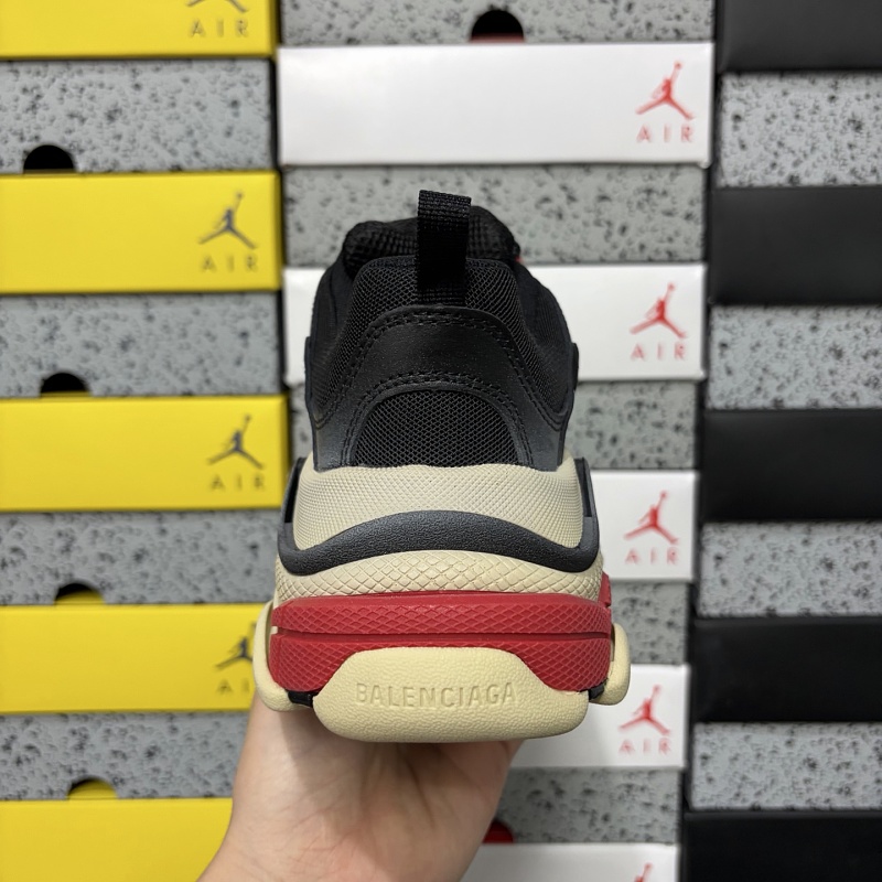 Triple S 1000 · 6