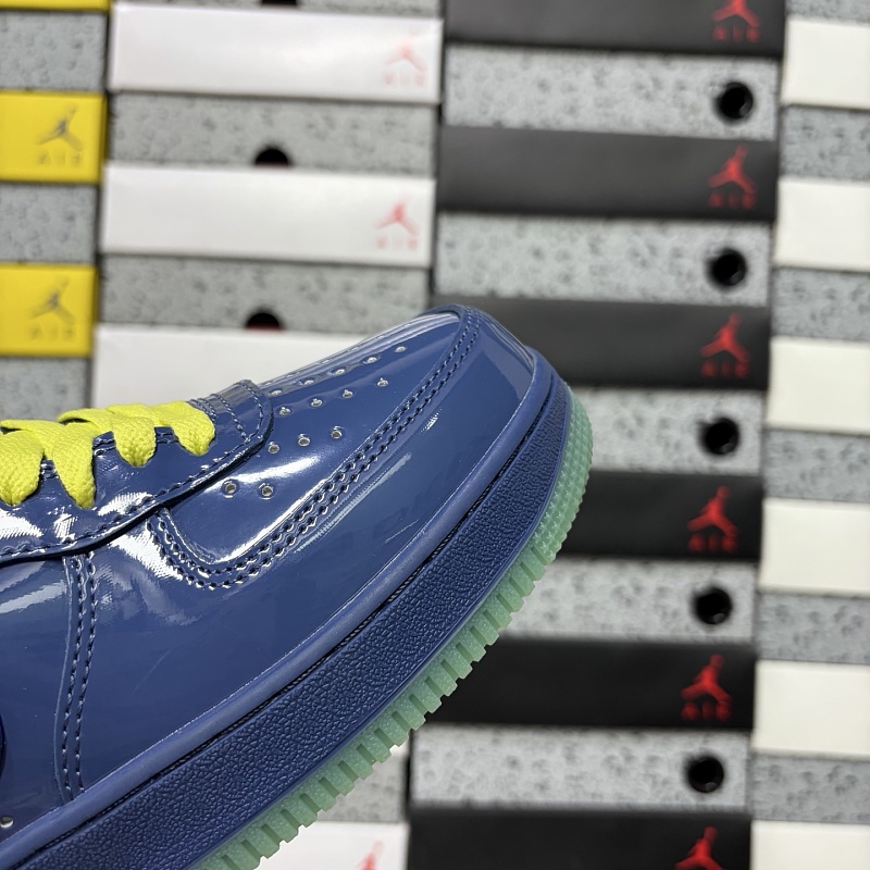 Air Force1 · 6
